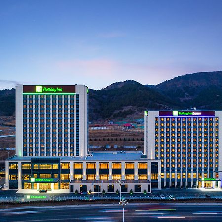 홀리데이 인 청더 파크 뷰 외부 사진